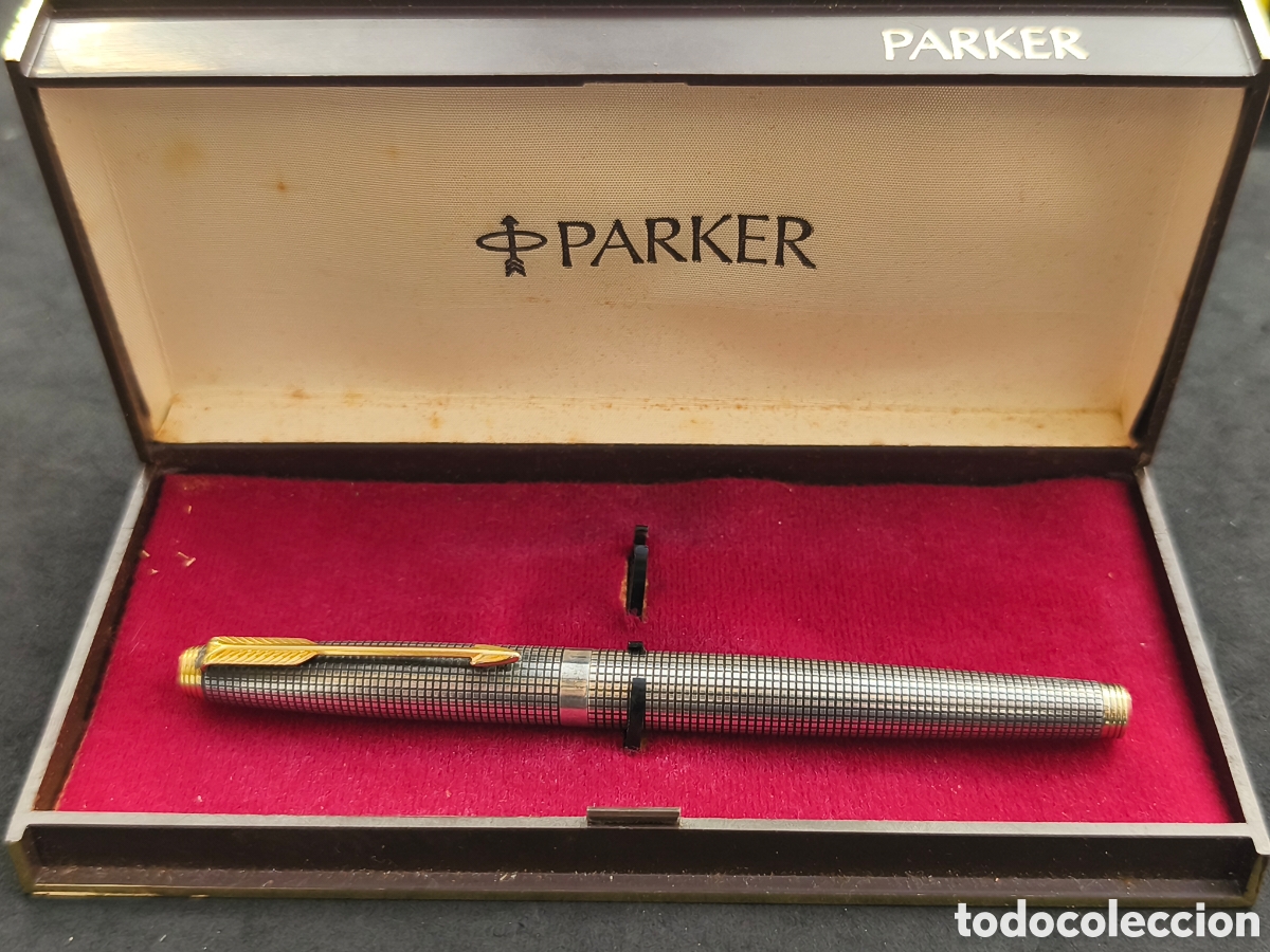 Bol&iacute;grafos antiguos: Bol&iacute;grafo de plata Parker 75, con caja