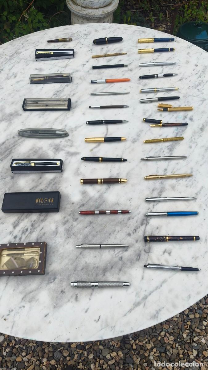Bol&iacute;grafos antiguos: Lot de stylo bille et plume