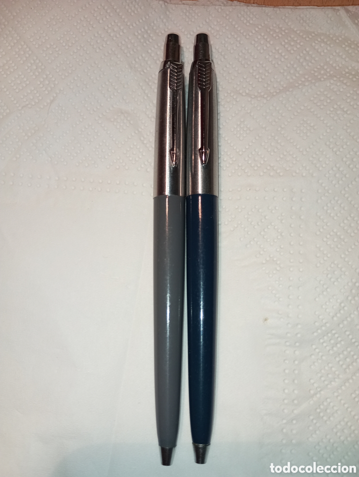 Bol&iacute;grafos antiguos: 2 boligrafos tipo parker jotter gris y negro