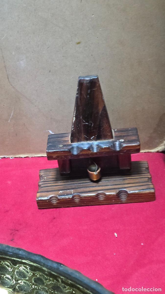 Alte Kugelschreiber: chimenea de madera decorativo