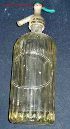 Botellas antiguas: Envase de Sif&oacute;n en relieve - Foto 1