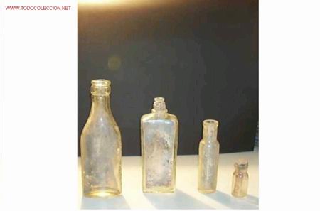 Botellas antiguas: LOTE DE 4 BOTELLITAS DIFERENTES - Foto 1