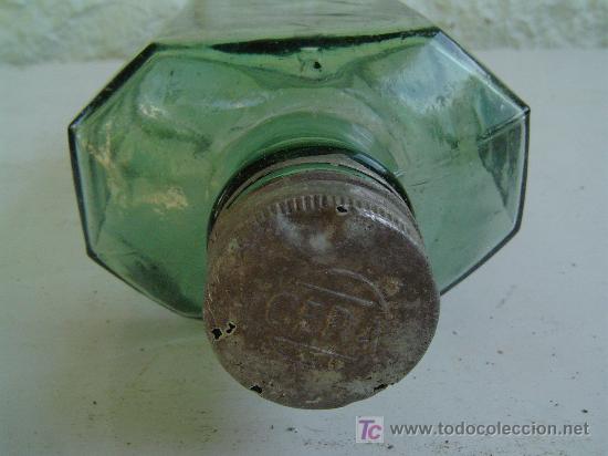 Botellas antiguas: BOTELLA  J. CERA LETRAS EN RELIEVE - Foto 2