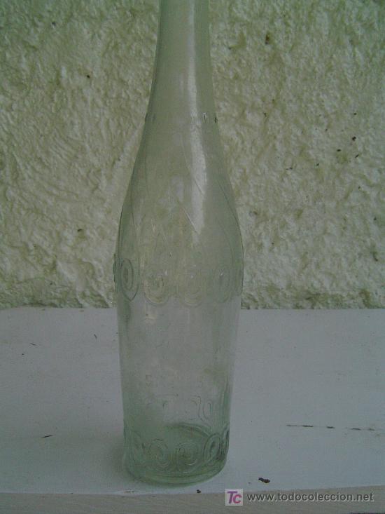 Botellas antiguas: BOTELLA J . ROBERT SITGES LETRAS EN RELIEVE - Foto 1