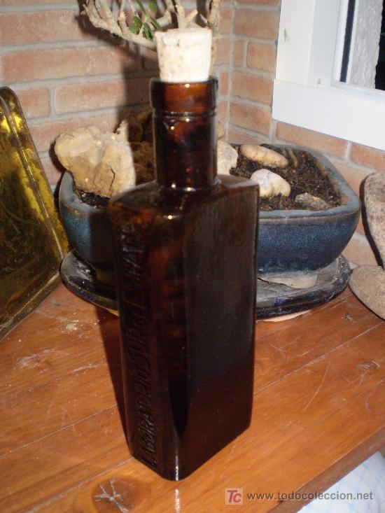 Botellas antiguas: LABORATORIOS SUR DE ESPA&Ntilde;A - MALAGA. - Foto 2