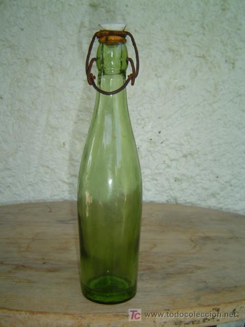 Botellas antiguas: BOTELLA COLOR VERDE - Foto 1