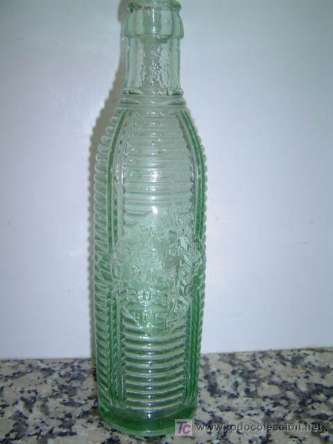 Botellas antiguas: BOTELLA ORANGE CRUSH LETRAS EN RELIEVE - Foto 1