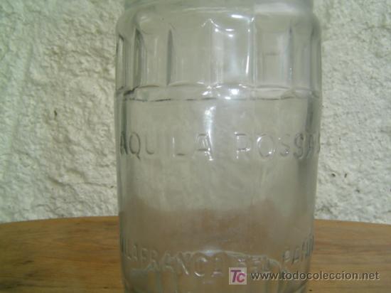 Botellas antiguas: BOTELLA AQUILA ROSSA LETRAS EN RELIEVE - Foto 2