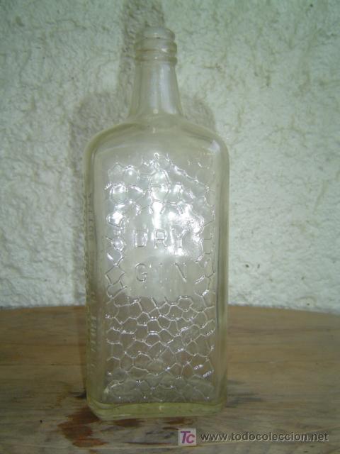 Botellas antiguas: BOTELLA DRY GIN  LETRAS EN RELIEVE - Foto 1
