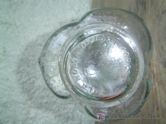 Botellas antiguas: BOTELLA  LA BOLSA DE LOS LICORES LETRAS EN RELIEVE - Foto 2