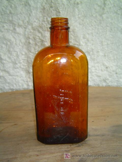 Botellas antiguas: BOTELLA LABORATORIO LETRAS EN RELIEVE - Foto 1