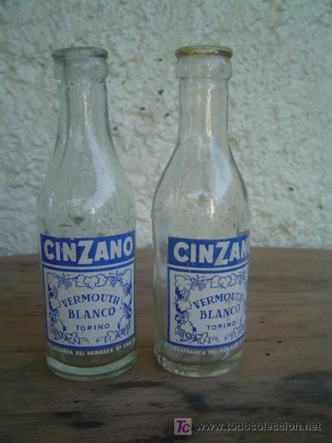 Botellas antiguas: 2 BOTELLINES CINZANO - Foto 1