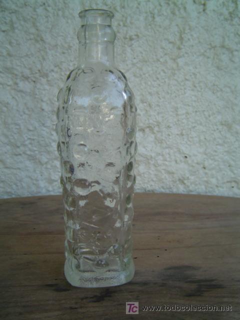 Botellas antiguas: BOTELLA REFRESCO DANZON LETRAS EN RELIEVE - Foto 1