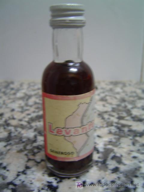 Botellas antiguas: BOTELLIN LEVANTE  GENEROSO - Foto 1