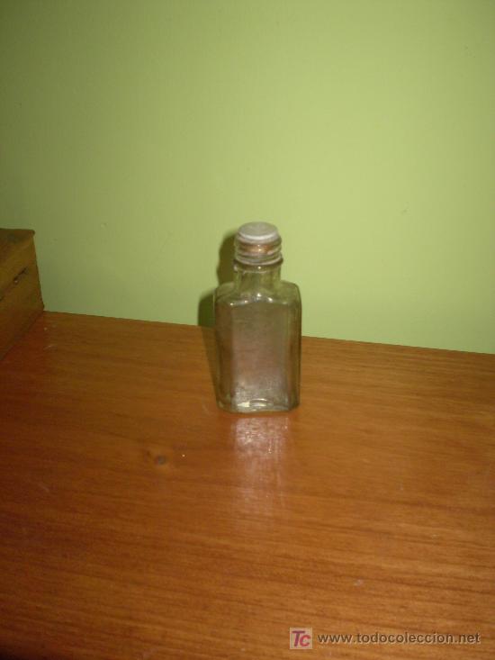 Botellas antiguas: BOTELLITA DE LABORATORIOS JUSTE. - Foto 1