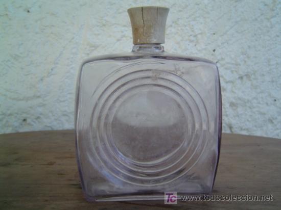 Botellas antiguas: BOTELLA COLONIA ATKINSONS LETRAS EN RELIEVE EN LA BASE - Foto 2