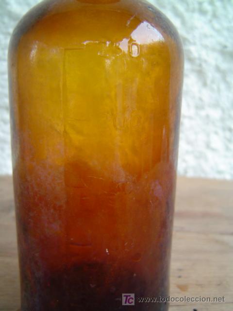Botellas antiguas: BOTELLA MEDICAMENTO COLOR MARRON - Foto 2