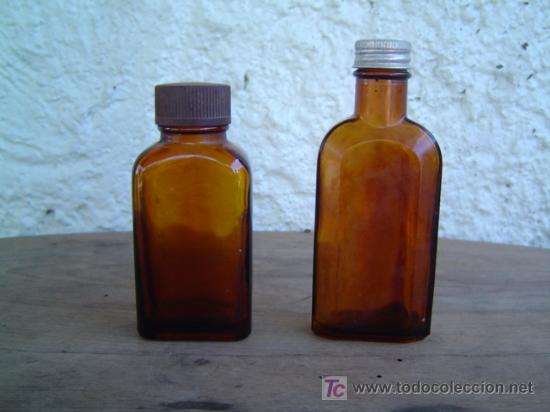 Botellas antiguas: 2 BOTELLAS MEDICAMENTO COLOR MARRON - Foto 1