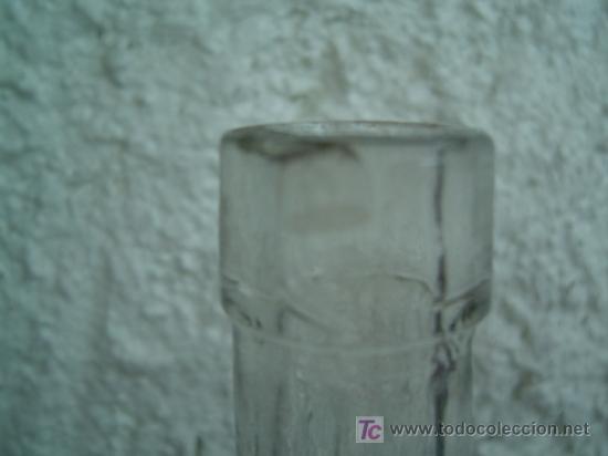 Botellas antiguas: BOTELLA ELIXIR   ESTOMACAL SAEZ DE CARLOS  SERRANO 28 MADRID - Foto 3