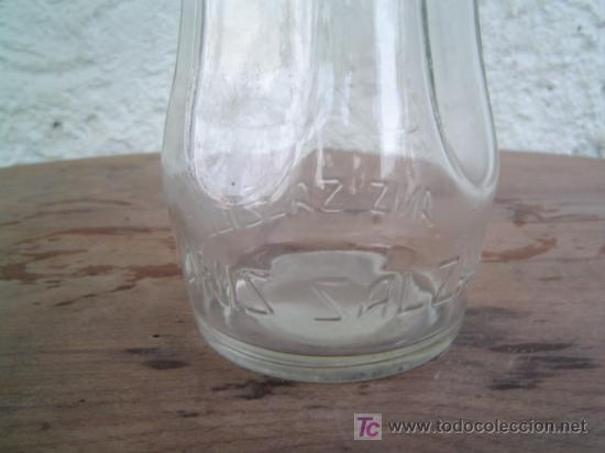 Botellas antiguas: BOTELLA DE ANIS SALZILLO LETRAS EN RELIEVE - Foto 2