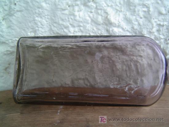 Botellas antiguas: BOTELLA DE ANAFIMIA LETRAS EN RELIEVE - Foto 2