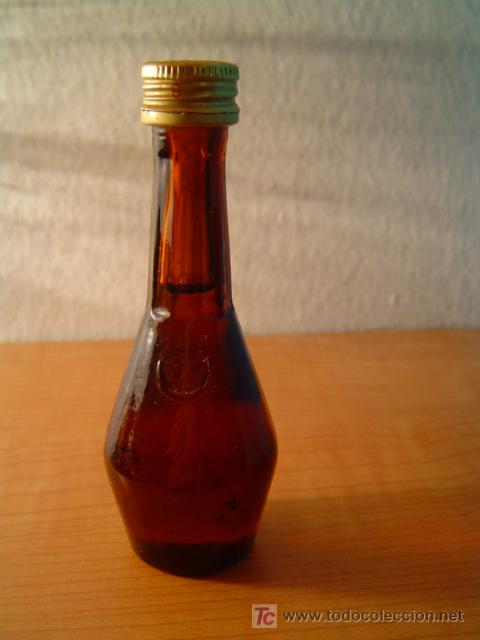 Botellas antiguas: BOTELLIN DE CALISAY - Foto 1