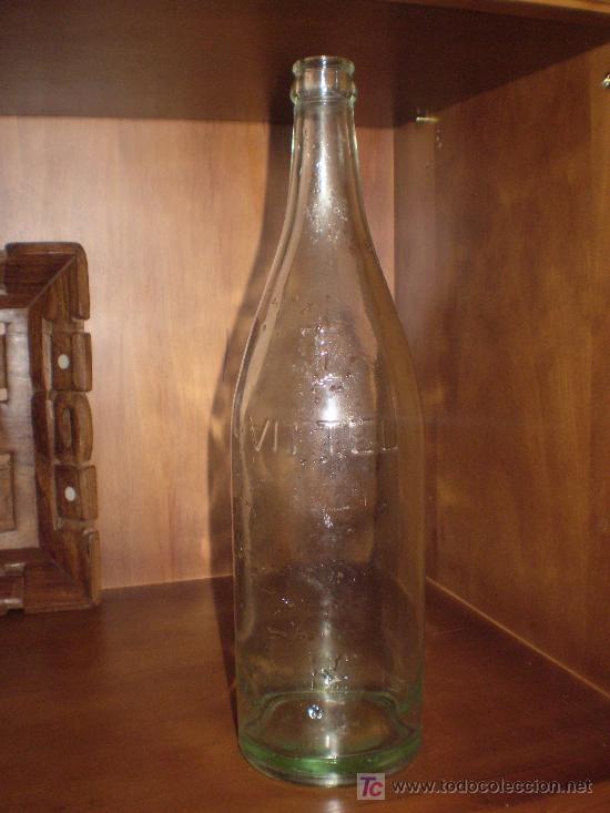 Botellas antiguas: ANTIGUA BOTELLA DE AGUA VITTEL GRANDE SOURCE. - Foto 1