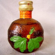 Botellas antiguas: MINIATURA DE BOTELLA - MANDARINA. Lote 25895945