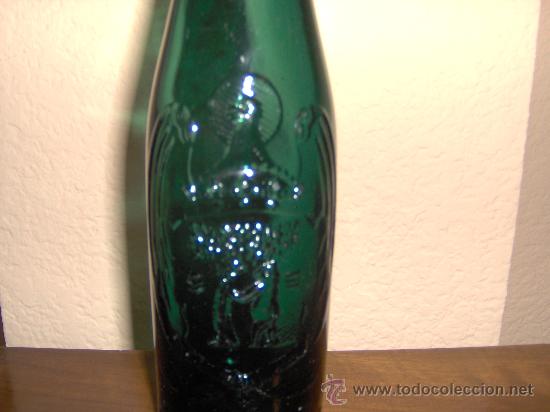 Botellas antiguas: Botella de El Aguila - Foto 2