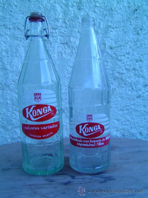 Botellas antiguas: 2 BOTELLAS GASEOSA KONGA DIFERENTES - Foto 1
