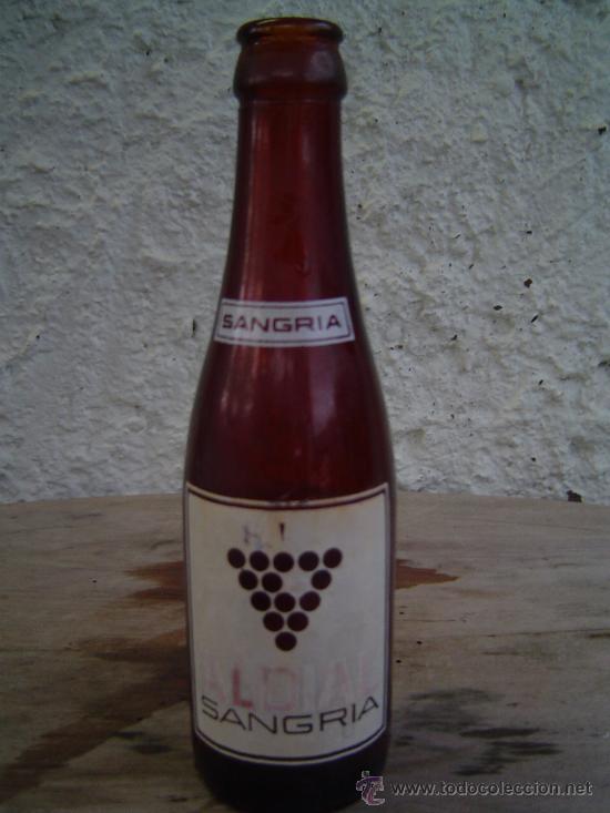 Botellas antiguas: BOTELLIN DE SANGRIA ALDIAL - Foto 1