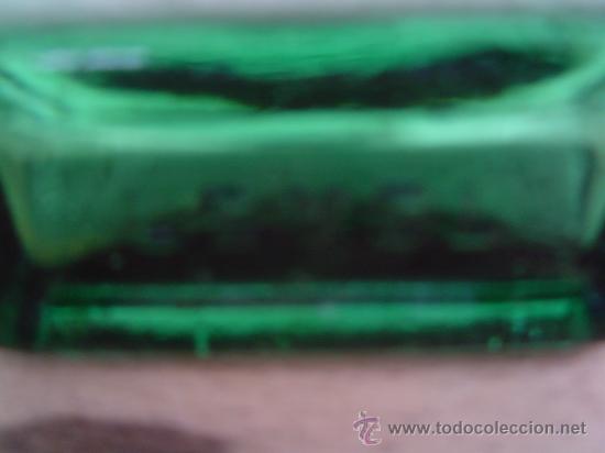 Botellas antiguas: BOTELLA LABORATORIO LEVEL RELIEVE EN LA BASE - Foto 2