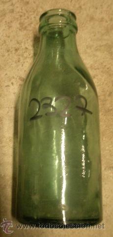 Botellas antiguas: Botella de leche de 20 cms de altura - Foto 1