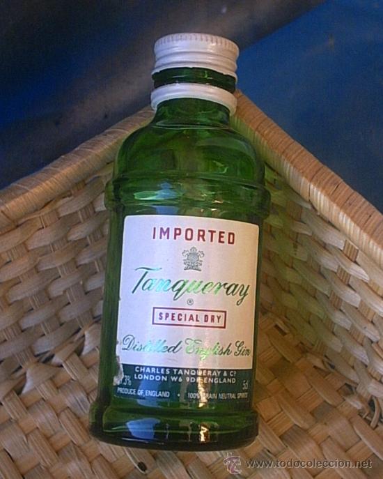Botellas antiguas: BOTELLIN VACIO - TANQUERAY - PRODUCTO DE INGLATERRA - Foto 1