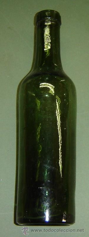 Botellas antiguas: BOTELLIN ANTIGUO 1/4 L - Foto 1