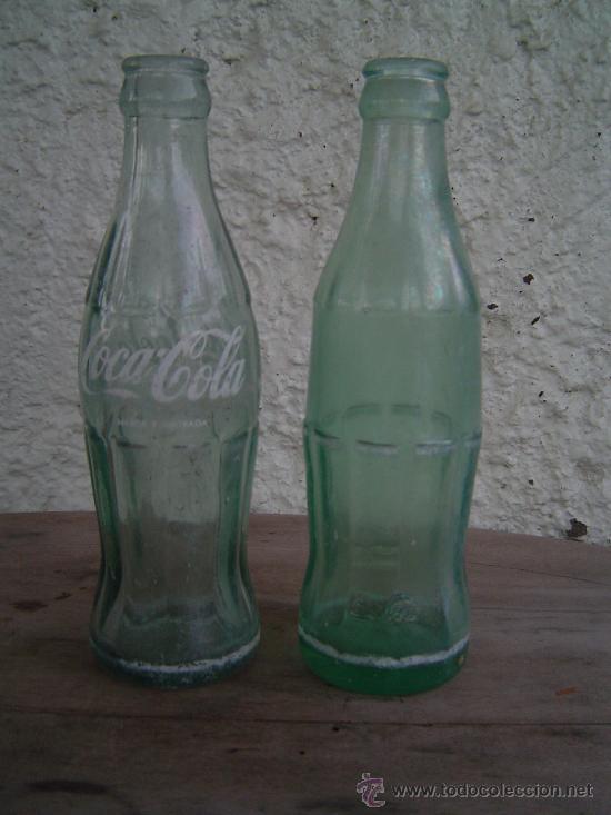 Botellas antiguas: 2 DE COCA COLA DIFERENTES - Foto 1