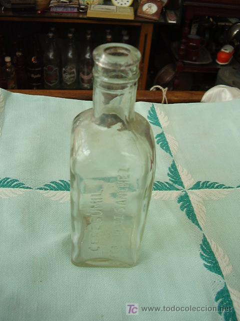 Botellas antiguas: Bote Ceregumil B. Fernandez Sanchez - Foto 1