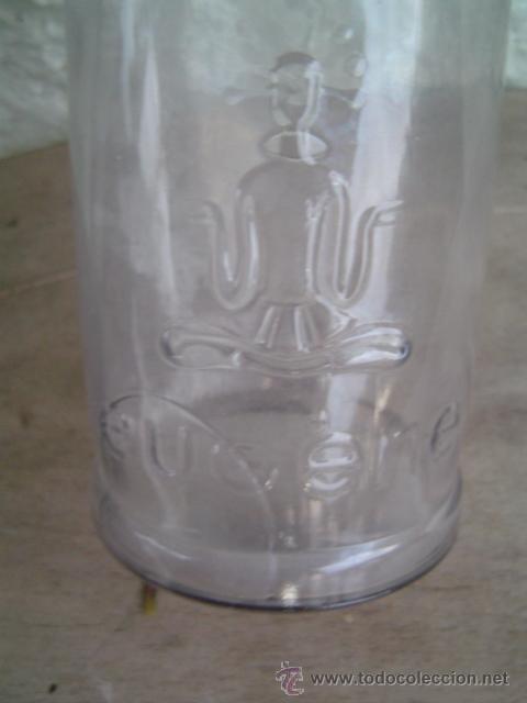 Botellas antiguas: BOTELLA EUGENE LETRAS EN RELIEVE - Foto 2