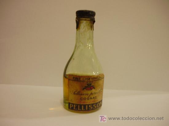 Botellas antiguas: BOTELLIN DE COGNAC PELLISSON PERE & C&ordm; - Foto 1
