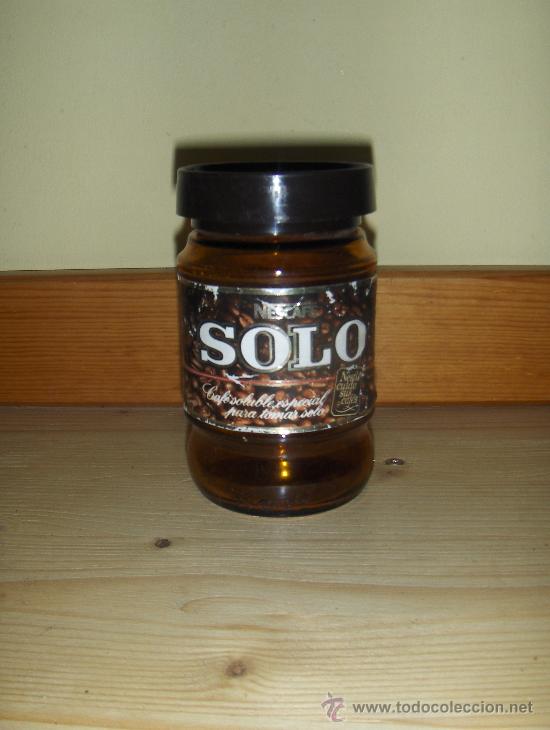 Botellas antiguas: NESCAFE SOLO. A&Ntilde;OS 80. - Foto 1