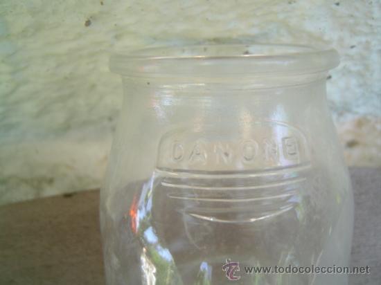 Botellas antiguas: BOTE DANONE RELIEVE - Foto 2