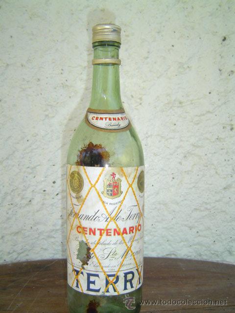 Botellas antiguas: BOTELLA CENTENARIO TERRY  ETIQUETAS DE PAPEL - Foto 1
