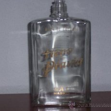 Botellas antiguas: FRASCO GRANDE DE COLONIA EN CRISTAL A GRANEL DE HENO DE PRAVIA , ( MUY ESCASO ). Lote 27460128
