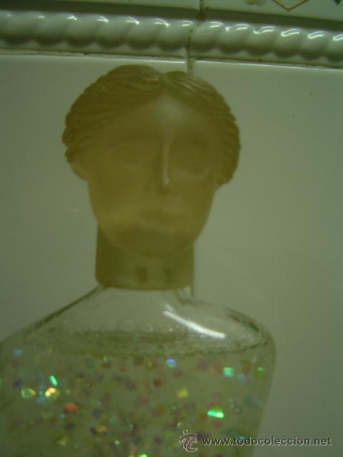 Botellas antiguas: BOTELLA CON FORMA DE MUJER CON LIQUIDO ORIGINAL - Foto 3