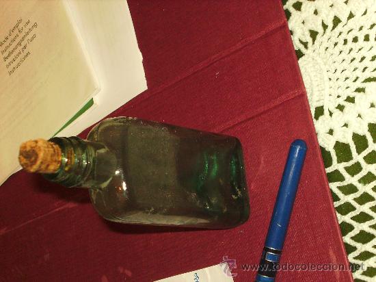Botellas antiguas: FRASQUITO AZUL CLARO 14X5 CMS. - Foto 1