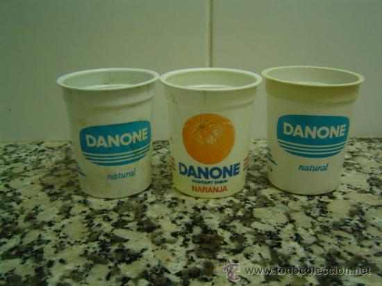 Botellas antiguas: 3 BOTES DANONE 2 NATURALES 1 NARANJA. - Foto 1