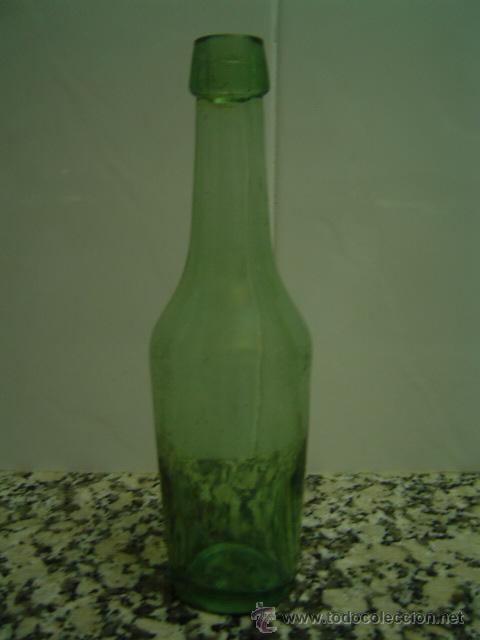Botellas antiguas: BOTELLA  COLOR VERDE CLARO - Foto 1