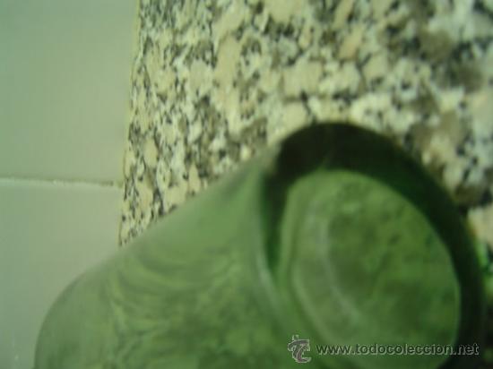 Botellas antiguas: BOTELLA  COLOR VERDE CLARO - Foto 2