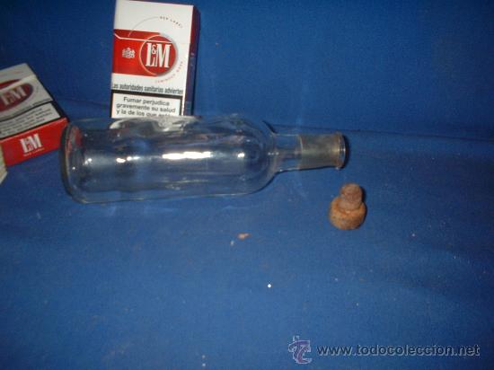 Botellas antiguas: botella antigua de cristal - Foto 2