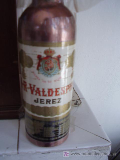 Botellas antiguas: Botella A.R.VALEDESPINO JEREZ - Foto 4